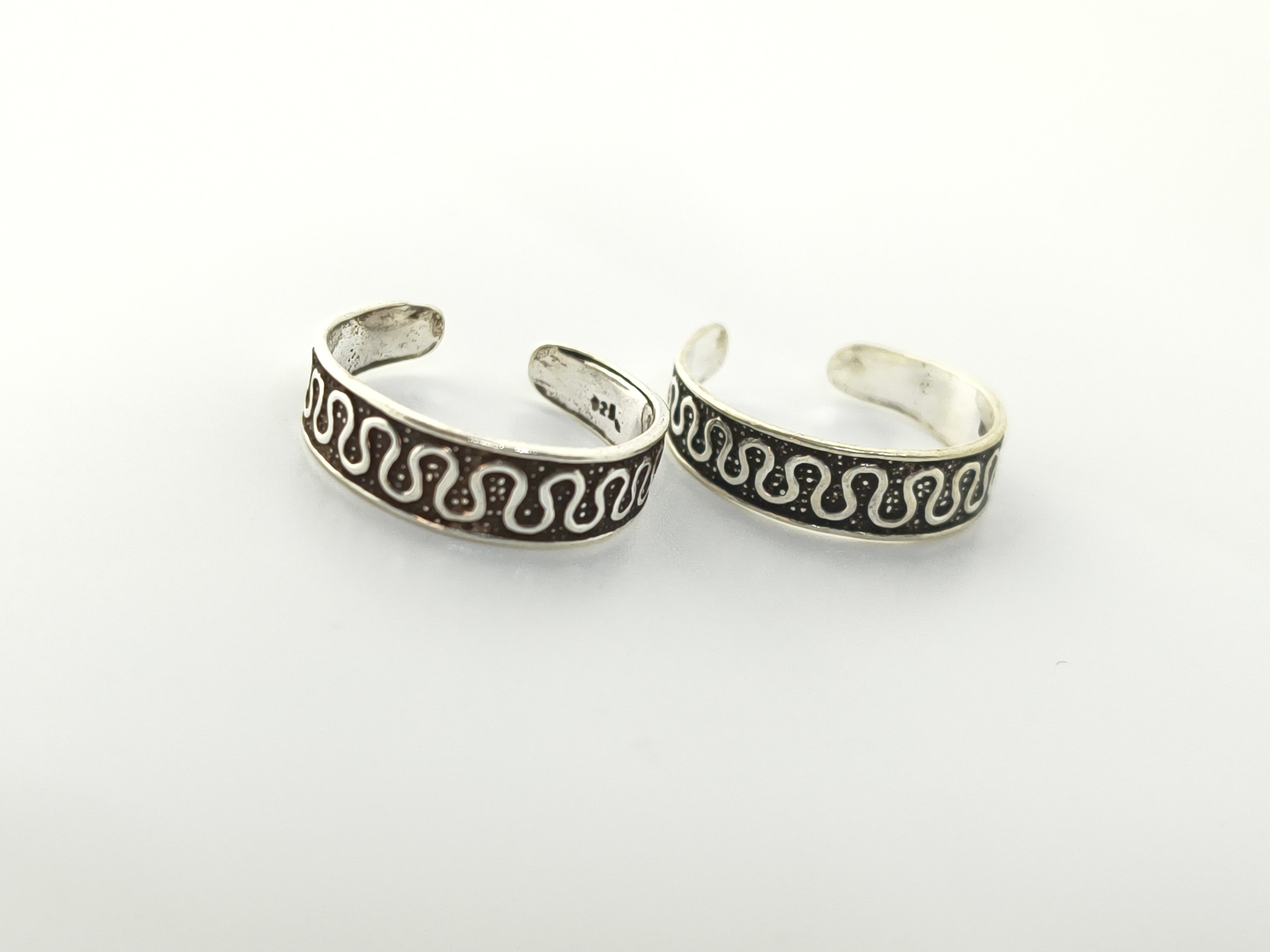 Silver Toe Rings for Women | Adjustable & Oxidized 