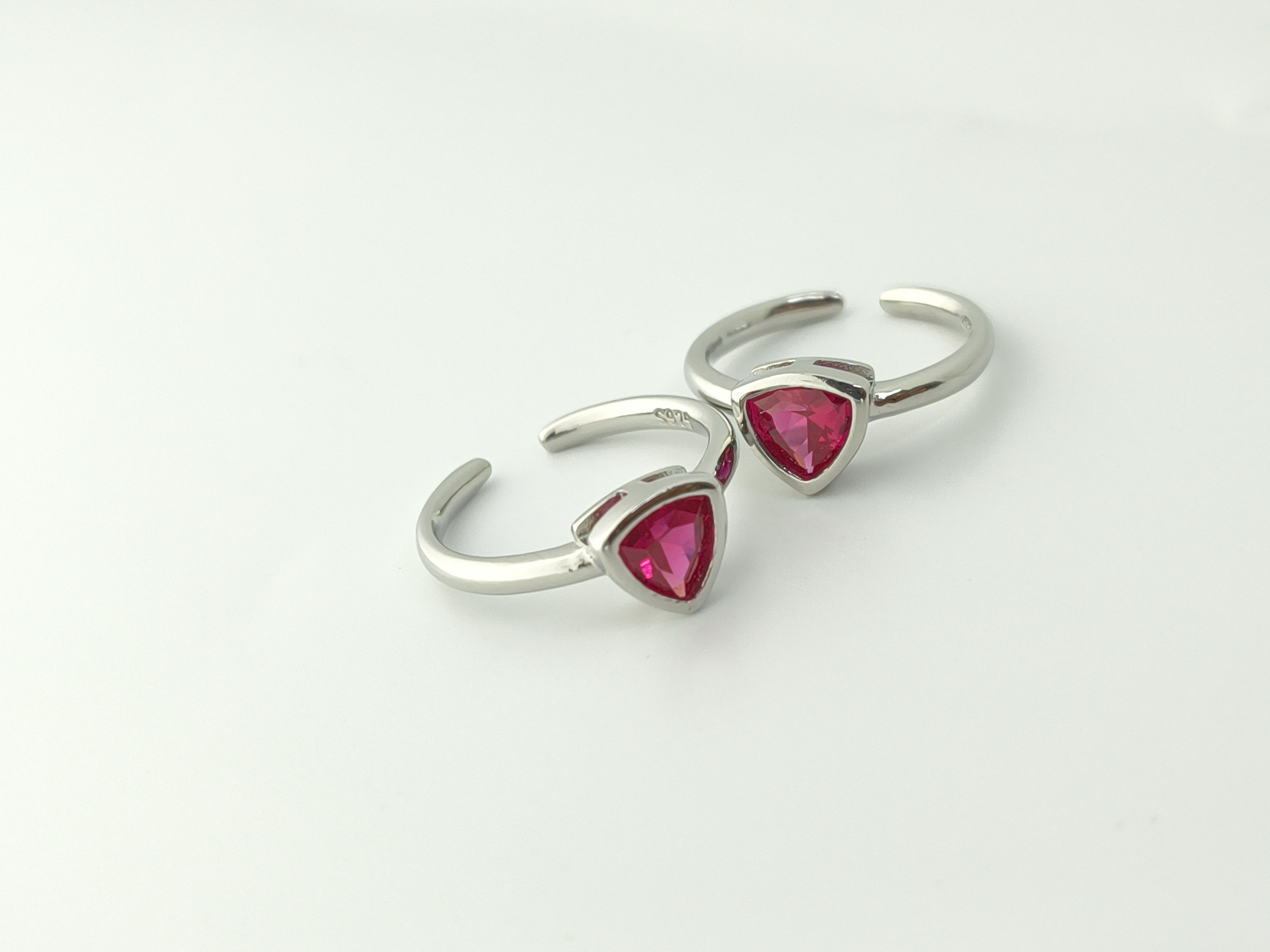 Adjustable 925 Sterling Silver Toe Rings with Trillion Cut Pink Gemstones