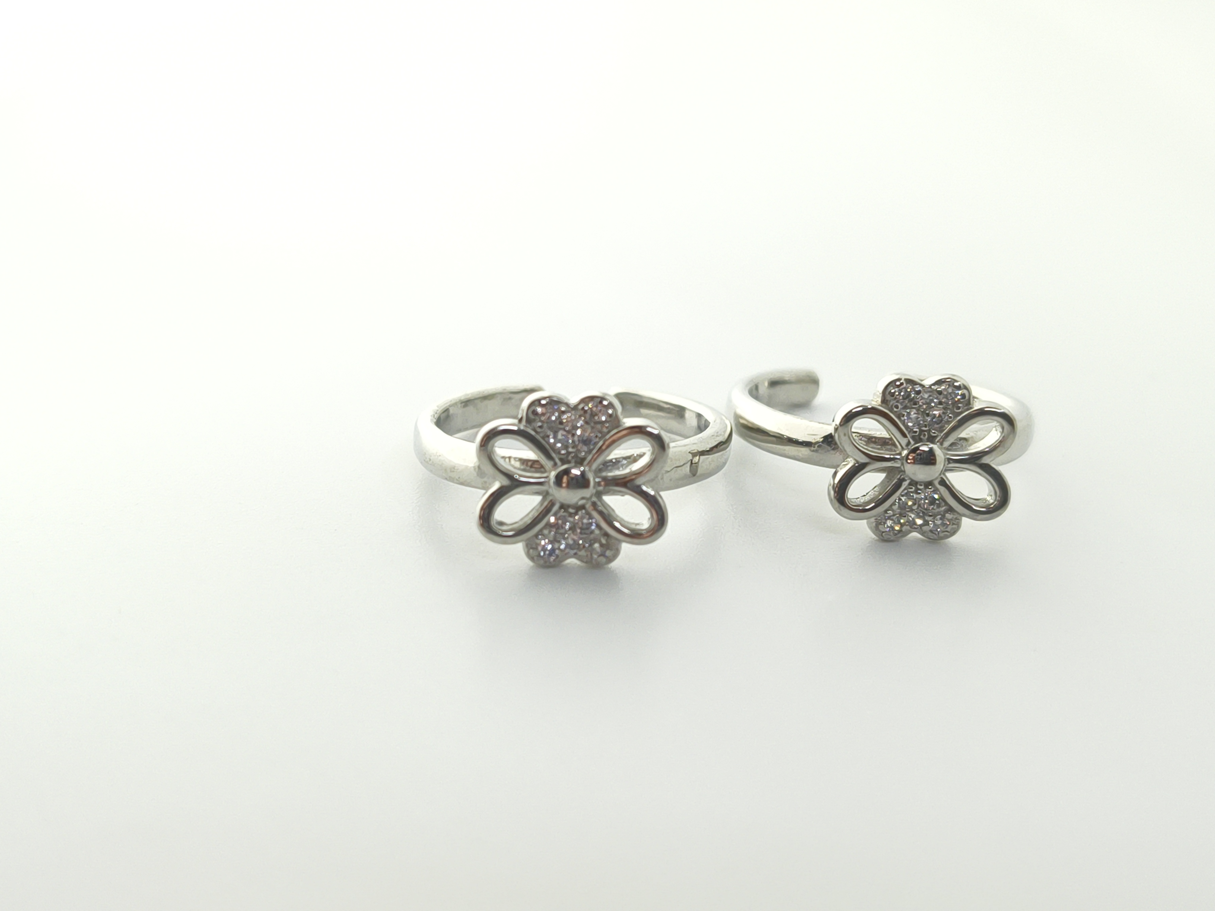 925 Sterling Silver & CZ Diamond-Cut Floral Toe Rings 
