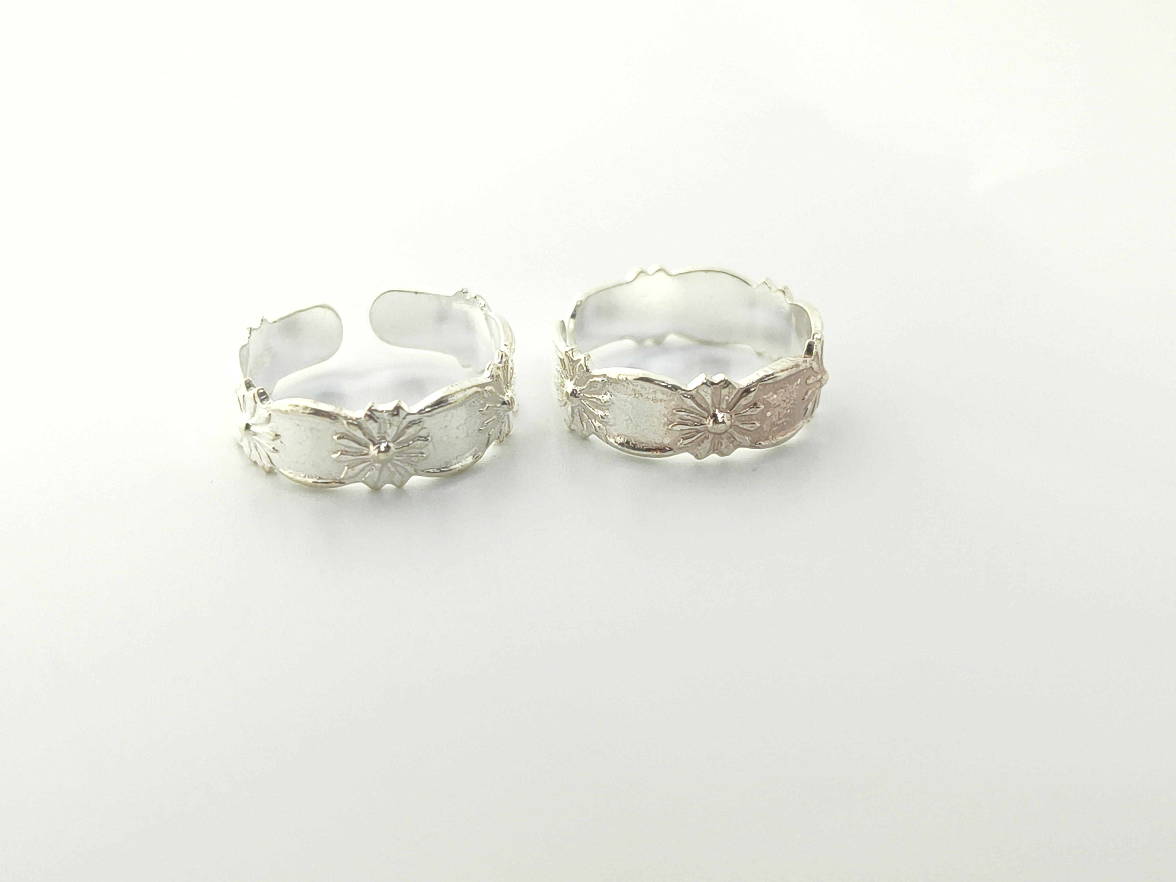 925 Sterling Silver Wide Band Engraved Floral Toe Rings